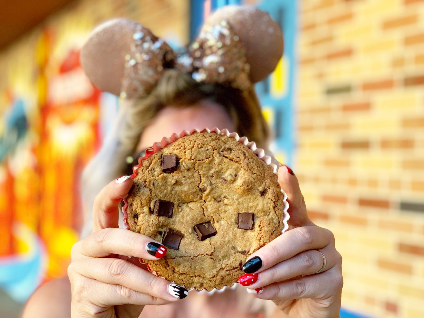 10 Walt Disney World Snacks You Must Try